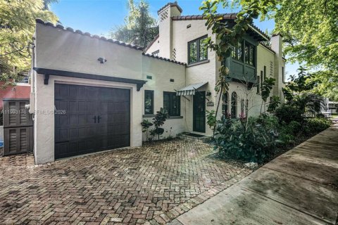 Casa en alquiler en Coral Gables, Florida, 4 dormitorios, 173.63 m2 № 2055438 - foto 4