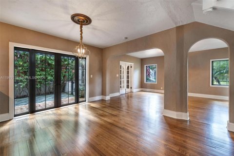 Casa en alquiler en Coral Gables, Florida, 4 dormitorios, 173.63 m2 № 2055438 - foto 14