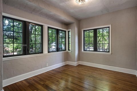 Casa en alquiler en Coral Gables, Florida, 4 dormitorios, 173.63 m2 № 2055438 - foto 25