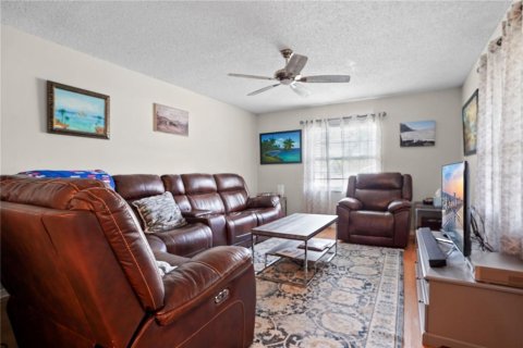 Casa en venta en Longwood, Florida, 3 dormitorios, 168.06 m2 № 2360446 - foto 10