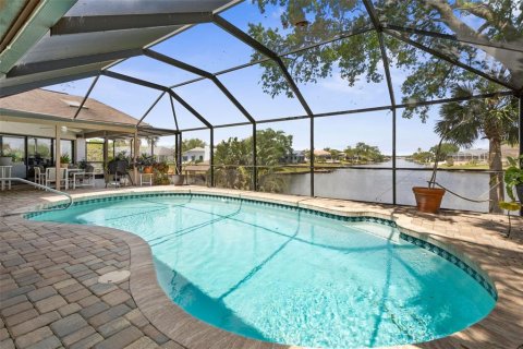 House in Palm Coast, Florida 3 bedrooms, 170.48 sq.m. № 1614058 - photo 6