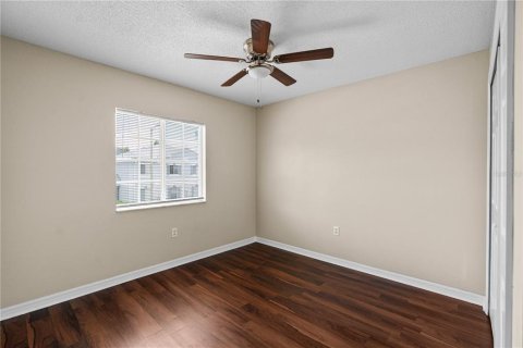 Townhouse in Tampa, Florida 3 bedrooms, 126.72 sq.m. № 1866145 - photo 12