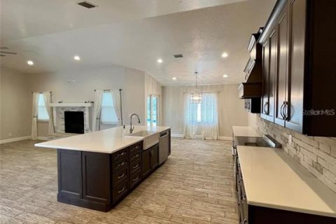 Villa ou maison à vendre à Palm Bay, Floride: 4 chambres, 259.48 m2 № 1884371 - photo 6