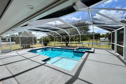 Villa ou maison à vendre à Palm Bay, Floride: 4 chambres, 259.48 m2 № 1884371 - photo 25