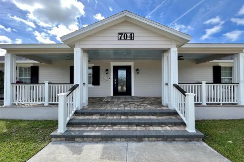 Villa ou maison à vendre à Palm Bay, Floride: 4 chambres, 259.48 m2 № 1884371 - photo 1