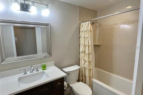 Villa ou maison à vendre à Palm Bay, Floride: 4 chambres, 259.48 m2 № 1884371 - photo 24