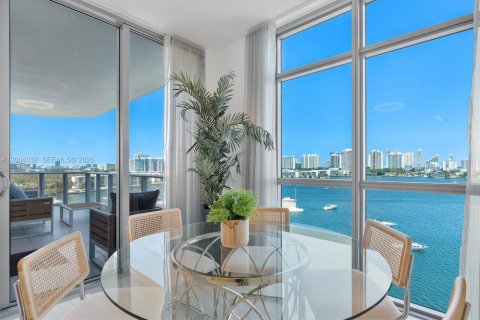 Condominio en venta en North Miami Beach, Florida, 3 dormitorios, 222.04 m2 № 2075441 - foto 13