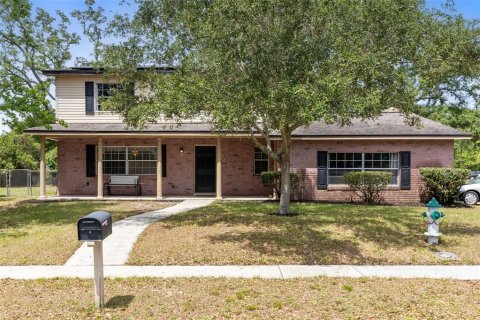 Casa en Orlando, Florida 4 dormitorios, 260.5 m2 № 2115208
