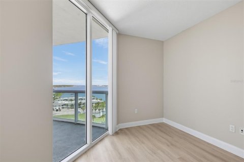 Condo in Holly Hill, Florida, 2 bedrooms № 2348359 - photo 28