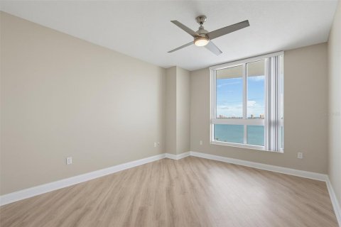Condo in Holly Hill, Florida, 2 bedrooms № 2348359 - photo 22