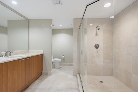 Condo in Holly Hill, Florida, 2 bedrooms № 2348359 - photo 18