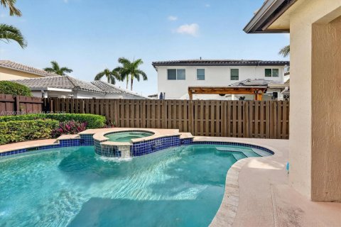 House in Miami, Florida 4 bedrooms, 218.6 sq.m. № 2264757 - photo 29
