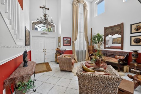 House in Miami, Florida 4 bedrooms, 218.6 sq.m. № 2264757 - photo 7