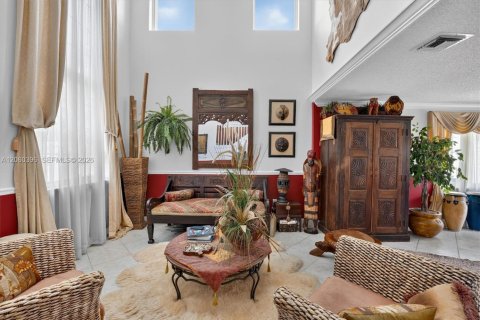 House in Miami, Florida 4 bedrooms, 218.6 sq.m. № 2264757 - photo 5
