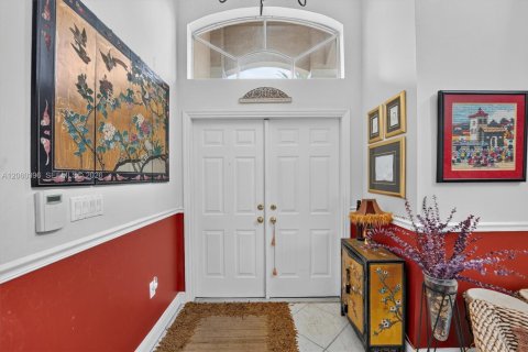 House in Miami, Florida 4 bedrooms, 218.6 sq.m. № 2264757 - photo 6