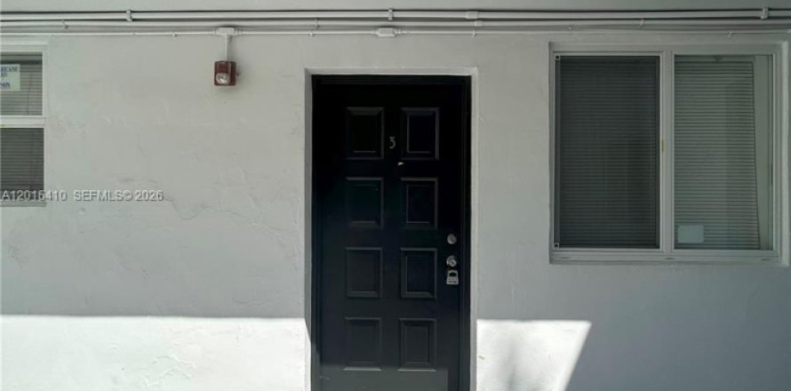 Appartement à Miami, Floride 1 chambre, 69.68 m2 № 2171364