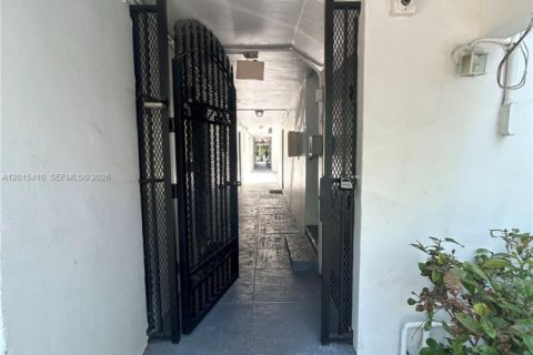 Appartement à louer à Miami, Floride: 1 chambre, 69.68 m2 № 2171364 - photo 16