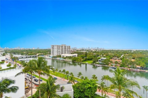 Condominio en venta en Miami Beach, Florida, 1 dormitorio, 99.03 m2 № 1748739 - foto 2