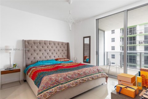 Condominio en venta en Miami, Florida, 1 dormitorio, 71.16 m2 № 2029114 - foto 9