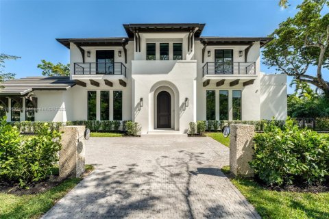 House in Miami, Florida 6 bedrooms, 513.47 sq.m. № 1365787 - photo 6