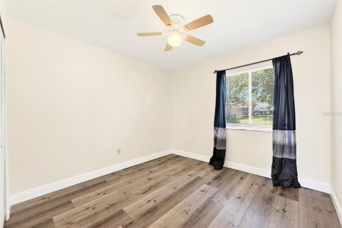 Villa ou maison à vendre à Deltona, Floride: 3 chambres, 123.19 m2 № 2341515 - photo 13