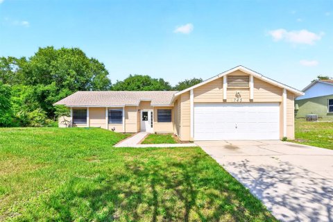 Villa ou maison à Deltona, Floride 3 chambres, 123.19 m2 № 2341515