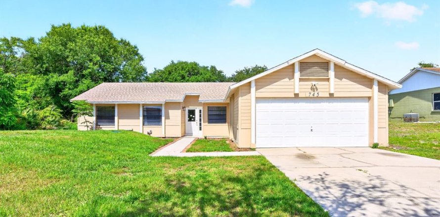 Villa ou maison à Deltona, Floride 3 chambres, 123.19 m2 № 2341515