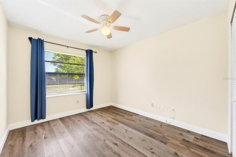 Villa ou maison à vendre à Deltona, Floride: 3 chambres, 123.19 m2 № 2341515 - photo 15