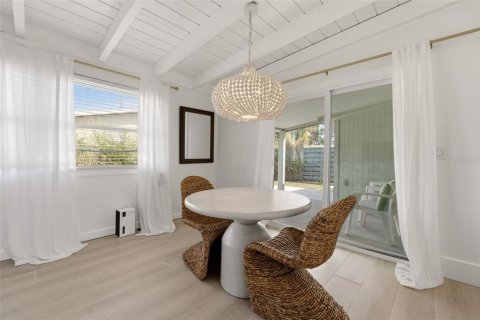 Villa ou maison à vendre à Sarasota, Floride: 3 chambres, 103.49 m2 № 2401214 - photo 11