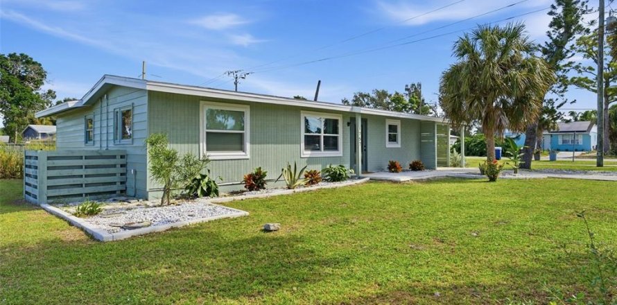 Villa ou maison à Sarasota, Floride 3 chambres, 103.49 m2 № 2401214