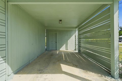 Villa ou maison à vendre à Sarasota, Floride: 3 chambres, 103.49 m2 № 2401214 - photo 4