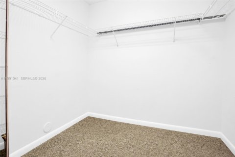 Condominio en venta en Pembroke Pines, Florida, 2 dormitorios, 142.42 m2 № 2056620 - foto 26