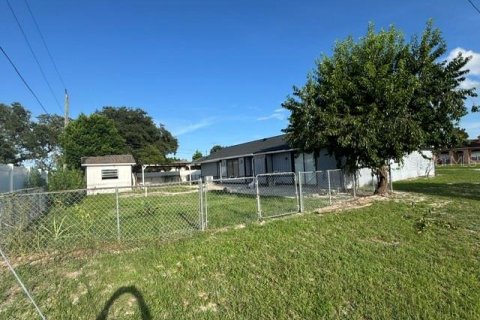House in Deltona, Florida 3 bedrooms, 123.75 sq.m. № 2305201 - photo 17