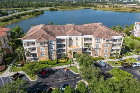 Condo in Orlando, Florida, 2 bedrooms  № 1725170 - photo 1