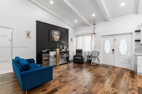 Casa en venta en Miami, Florida, 5 dormitorios, 193.52 m2 № 1858957 - foto 8