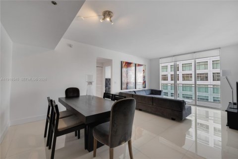 Снять в аренду кондоминиум в Майами, Флорида 2 спальни, 102.29м2, № 1995383 - фото 11