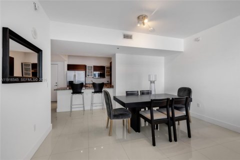 Снять в аренду кондоминиум в Майами, Флорида 2 спальни, 102.29м2, № 1995383 - фото 6