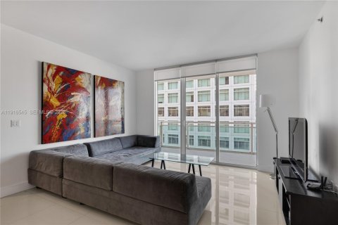 Снять в аренду кондоминиум в Майами, Флорида 2 спальни, 102.29м2, № 1995383 - фото 5