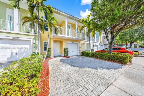 Touwnhouse à vendre à Doral, Floride: 3 chambres, 191.56 m2 № 2058319 - photo 20