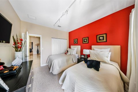 Touwnhouse à vendre à Doral, Floride: 3 chambres, 191.56 m2 № 2058319 - photo 19