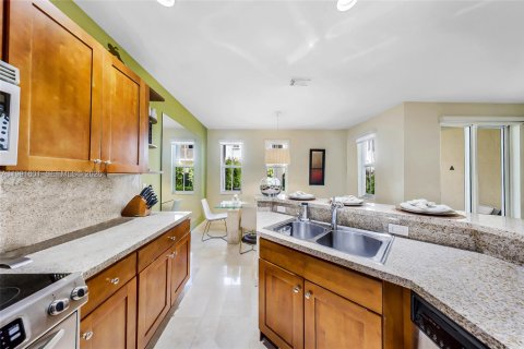 Touwnhouse à vendre à Doral, Floride: 3 chambres, 191.56 m2 № 2058319 - photo 26