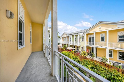 Touwnhouse à vendre à Doral, Floride: 3 chambres, 191.56 m2 № 2058319 - photo 10