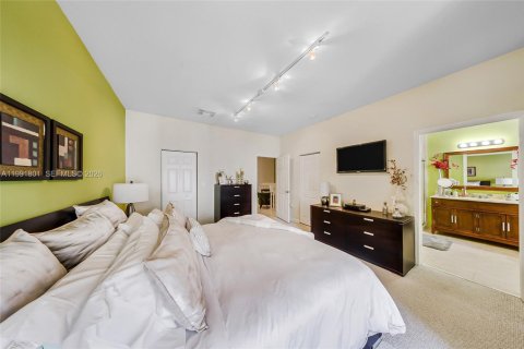 Touwnhouse à vendre à Doral, Floride: 3 chambres, 191.56 m2 № 2058319 - photo 27
