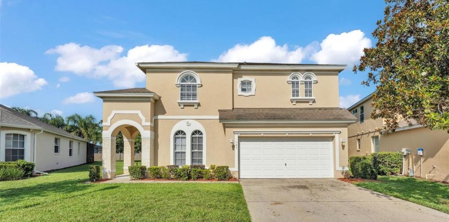House in Haines City, Florida 5 bedrooms, 257.62 sq.m. № 1796198