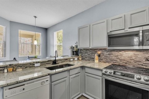 House in Haines City, Florida 5 bedrooms, 257.62 sq.m. № 1796198 - photo 16
