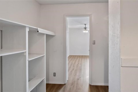 Condo in Altamonte Springs, Florida, 1 bedroom  № 2197056 - photo 13