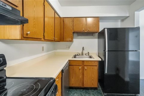 Condo in Altamonte Springs, Florida, 1 bedroom  № 2197056 - photo 9
