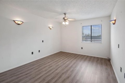 Condo in Altamonte Springs, Florida, 1 bedroom  № 2197056 - photo 10