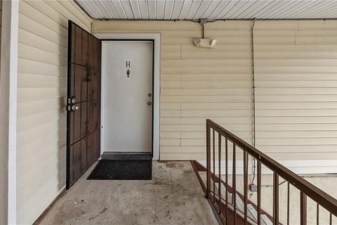 Condo in Altamonte Springs, Florida, 1 bedroom  № 2197056 - photo 2