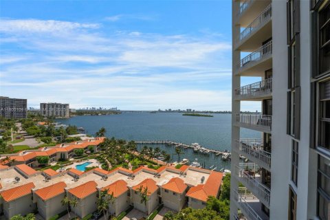 Condominio en venta en Miami, Florida, 2 dormitorios, 117.8 m2 № 1981889 - foto 3